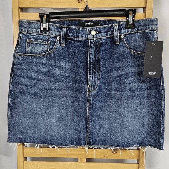 HUDSON Women's Viper Denim Mini Skirt - Mid-Thigh A-Line Fit, High Waist Stretch - View #9